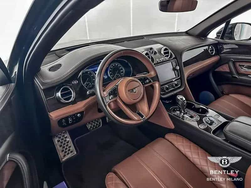 Bentley Bentayga Bentayga V8 Aut. - BENTLEY MILA 02/2019-photo-9