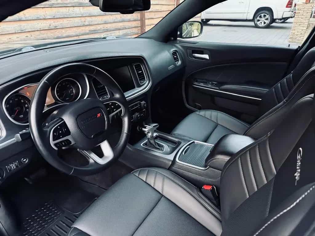 Dodge Charger SRT KIT*AUTO*LEDER*LED*PDC*PERFORMANCE*GARANTIE 10/2018-photo-29