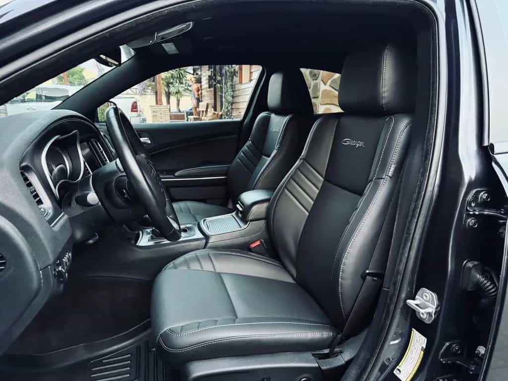 Dodge Charger SRT KIT*AUTO*LEDER*LED*PDC*PERFORMANCE*GARANTIE 10/2018-photo-31