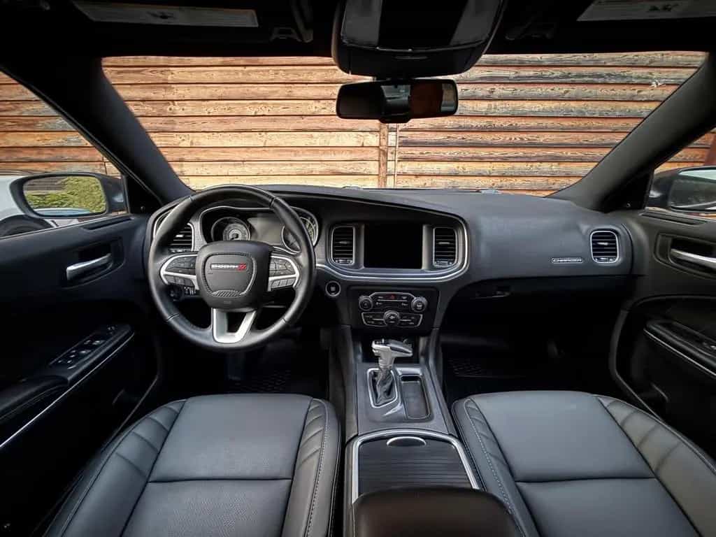 Dodge Charger SRT KIT*AUTO*LEDER*LED*PDC*PERFORMANCE*GARANTIE 10/2018-photo-44
