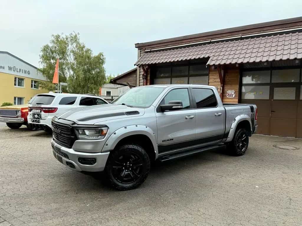 Dodge RAM SPORT*RAMBOX*5.7 V8*4X4*LIFT*AHK*OFFROAD*GARTIE 08/2021-photo-1