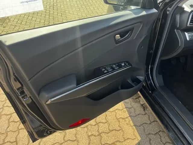 Ssangyong Tivoli MT AMBER 1,5 01/2025-photo-7