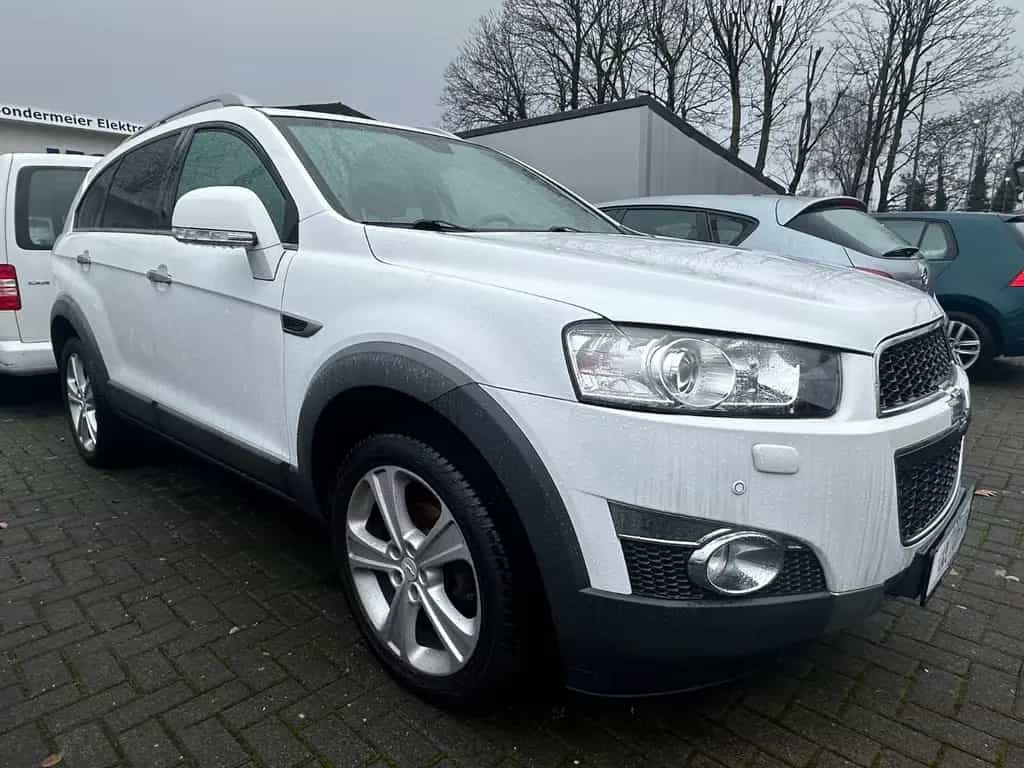 Chevrolet Captiva 2.2 D LTZ 4WD ^^^^7 SITZE ^^^^ EXPORT 02/2013-photo-3