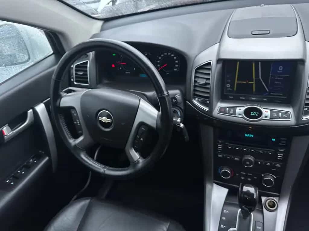 Chevrolet Captiva 2.2 D LTZ 4WD ^^^^7 SITZE ^^^^ EXPORT 02/2013-photo-9