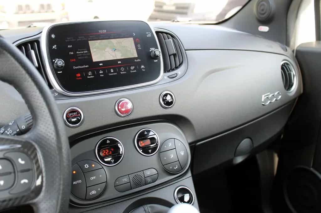 Abarth 595 70th Anniversario, Xenon,Beats,Sabelt,8-fach 07/2020-photo-6