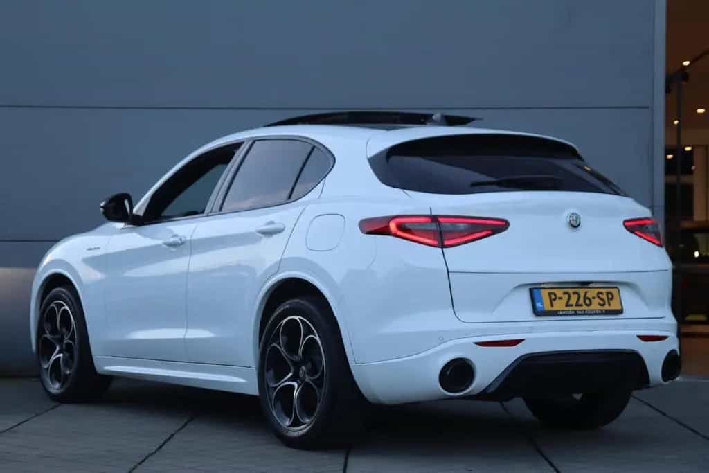 Alfa Romeo Stelvio 2.0T 280pk AWD Veloce Pano Pack Drive As 05/2022-photo-3