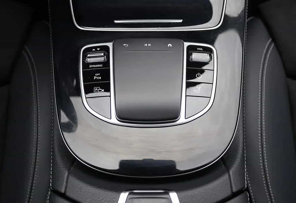 Mercedes-Benz E-Class 300 de T 4M 3x AMG KAMERA+PANORAMA+BURMESTER 10/2020-photo-11
