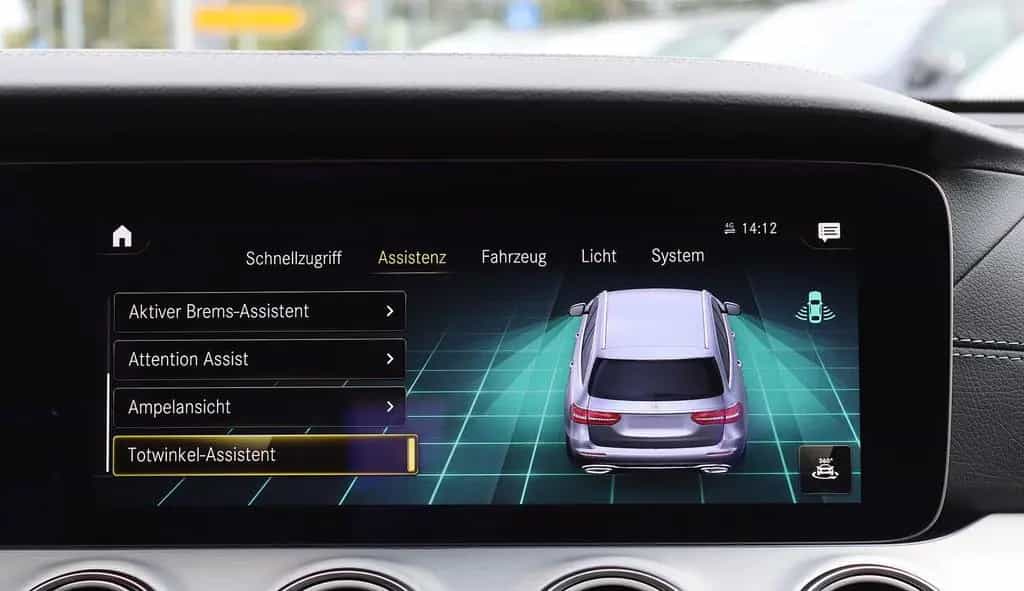 Mercedes-Benz E-Class 300 de T 4M 3x AMG KAMERA+PANORAMA+BURMESTER 10/2020-photo-20