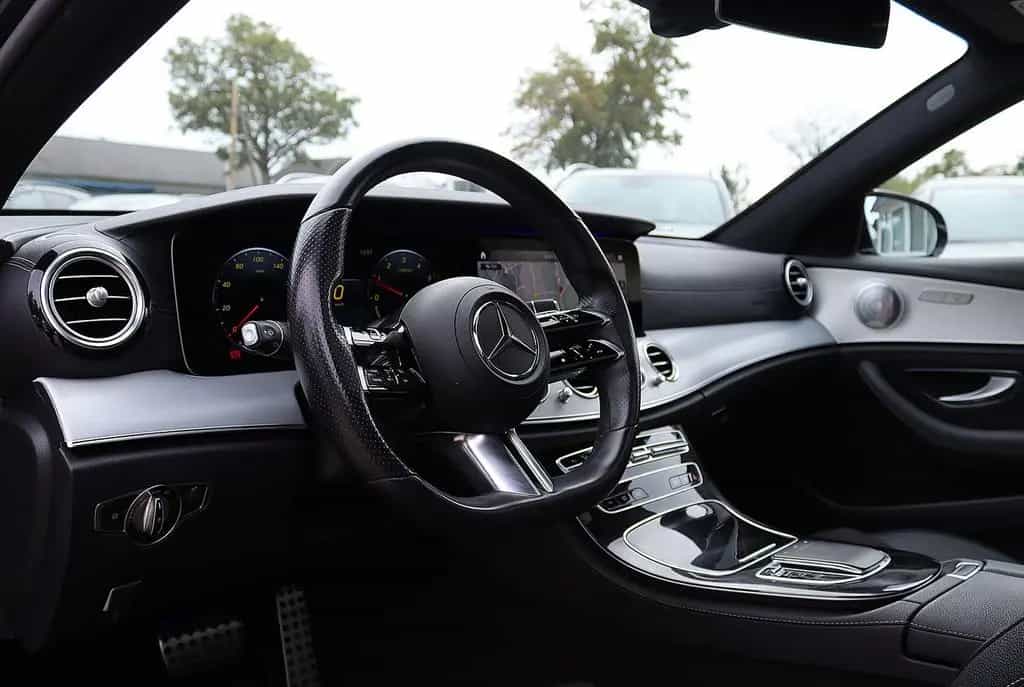 Mercedes-Benz E-Class 300 de T 4M 3x AMG KAMERA+PANORAMA+BURMESTER 10/2020-photo-5