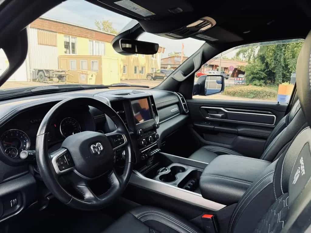 Dodge RAM V8*OFFROAD*LIFT*BÜGEL*LED*4X4*NAVI*AHK*GARANTIE 12/2021-photo-30