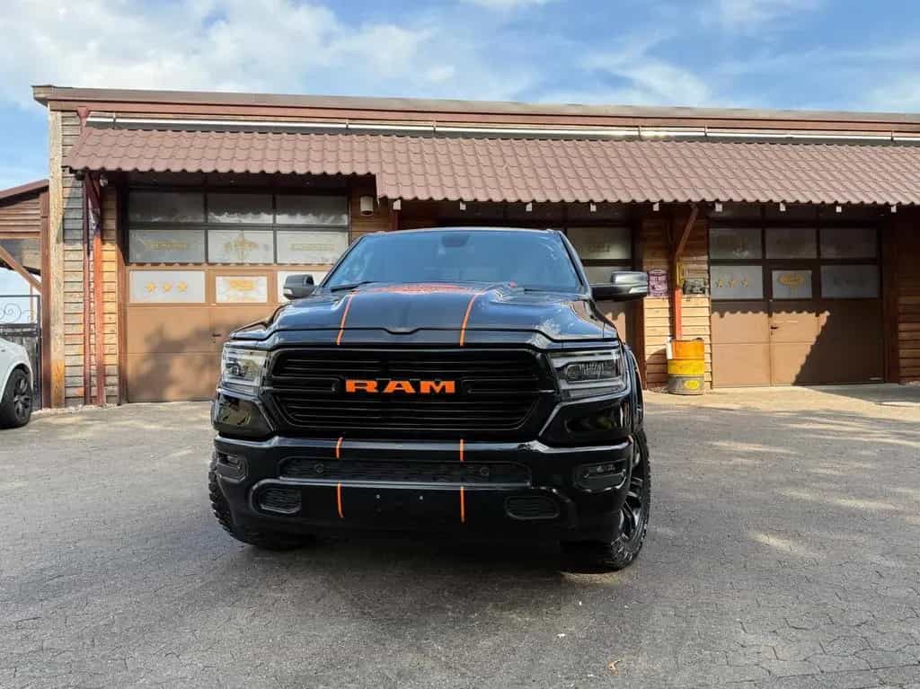 Dodge RAM V8*OFFROAD*LIFT*BÜGEL*LED*4X4*NAVI*AHK*GARANTIE 12/2021-photo-4