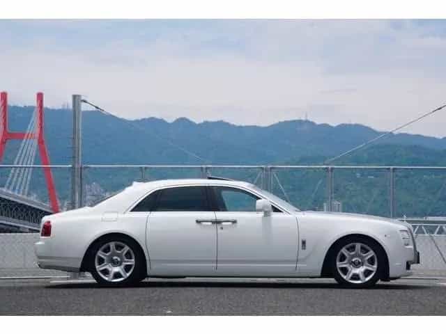 Rolls-Royce Ghost - 06/2011-photo-2