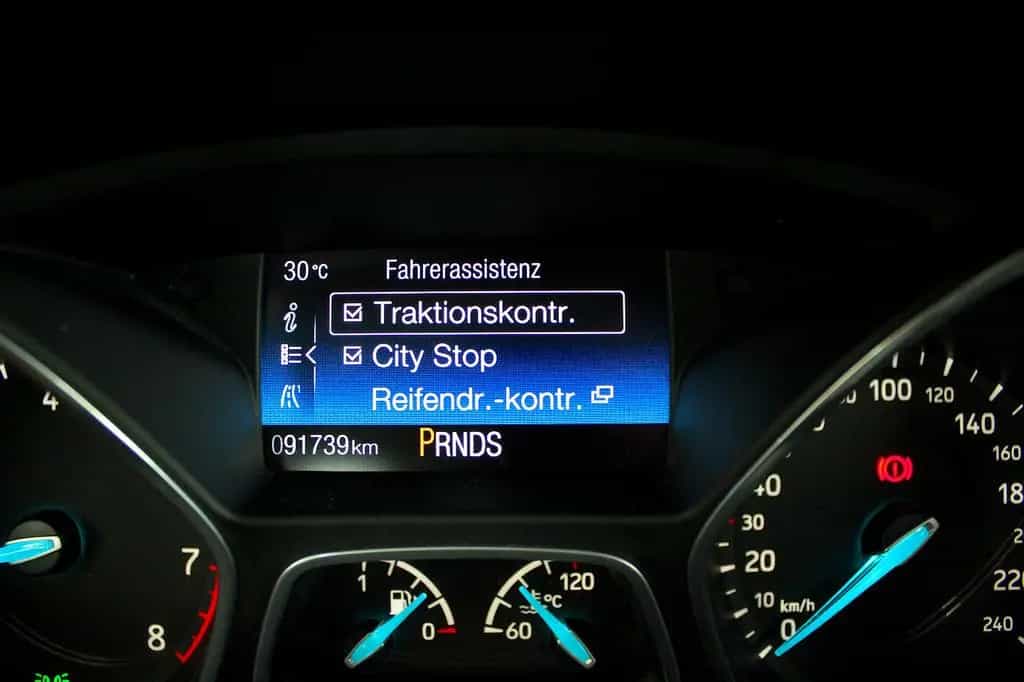 Ford Grand C-Max 1,5 Aut. Titanium *BEHINDERTENUMBAU* 06/2016-photo-37