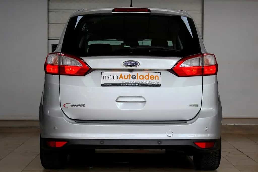 Ford Grand C-Max 1,5 Aut. Titanium *BEHINDERTENUMBAU* 06/2016-photo-4