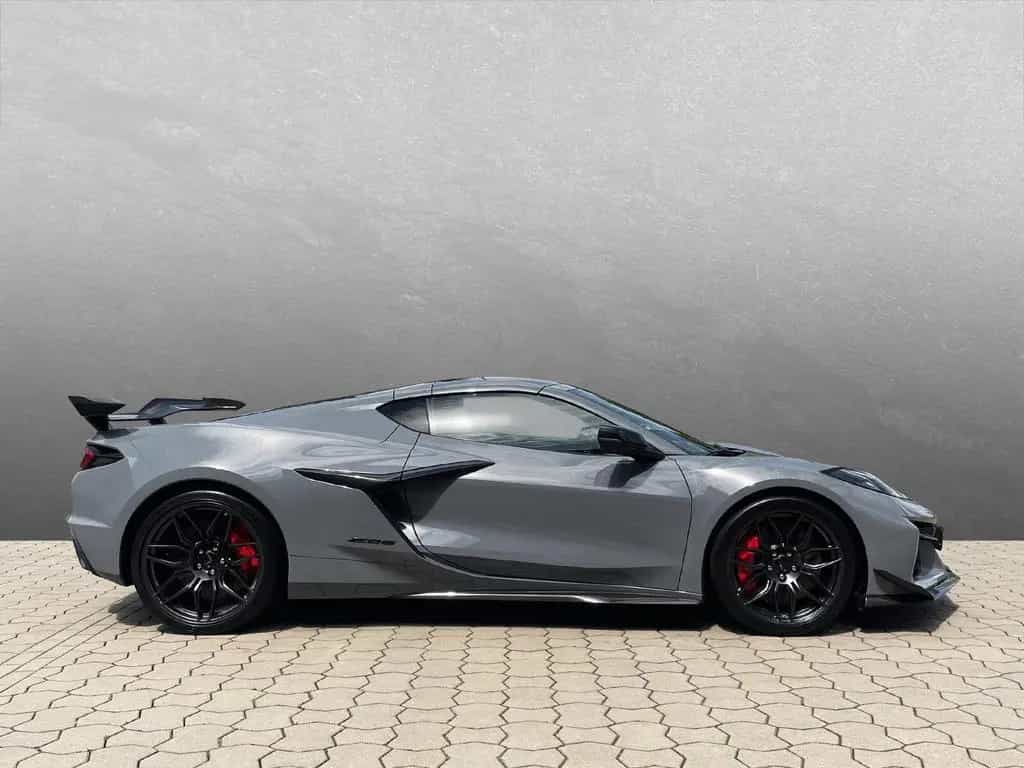 Corvette Z06 Coupe 3LZ*Z07 Perf.Pack*Carbon*FrontLift 08/2025-photo-2