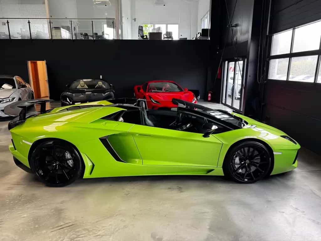 Lamborghini Aventador LP 700-4 Roadster VERDE ITHACA GRÜN 07/2015-photo-10