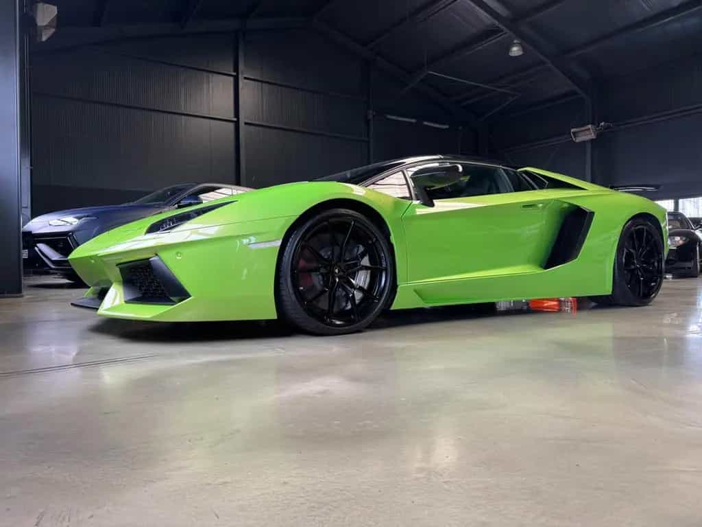 Lamborghini Aventador LP 700-4 Roadster VERDE ITHACA GRÜN 07/2015-photo-24