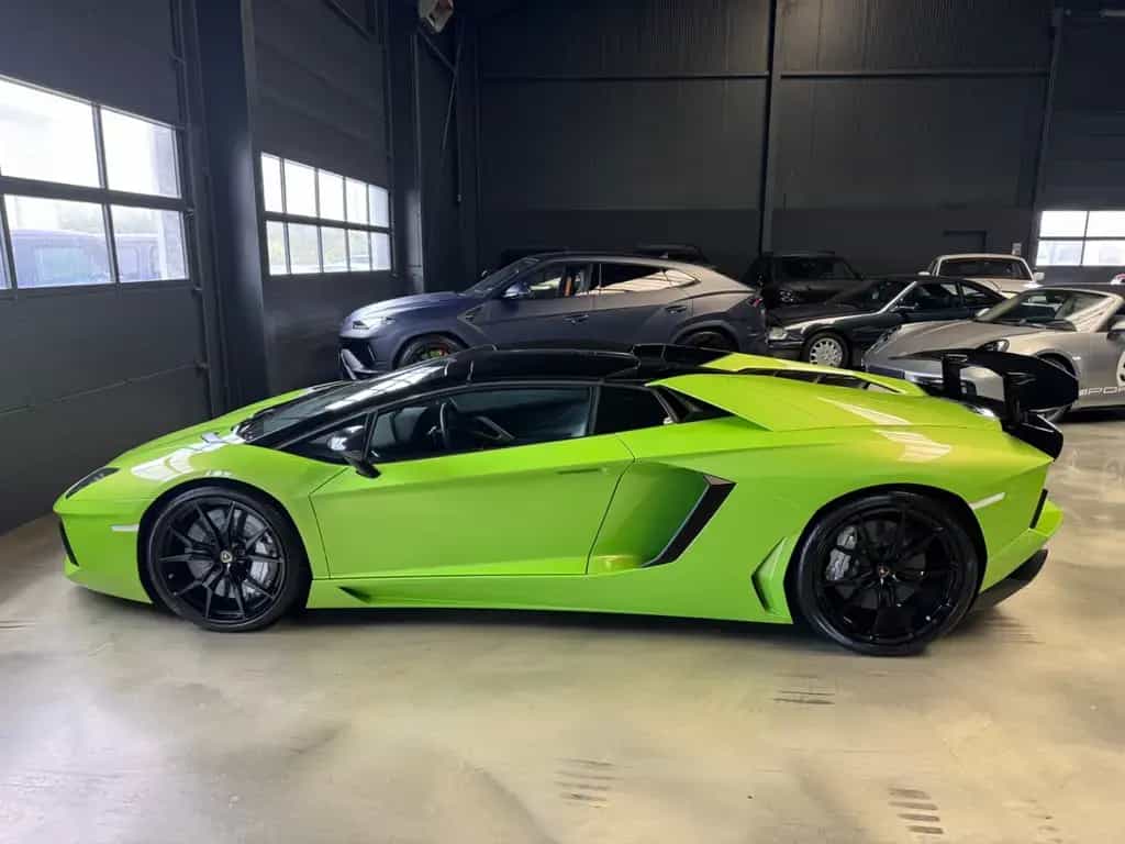 Lamborghini Aventador LP 700-4 Roadster VERDE ITHACA GRÜN 07/2015-photo-6