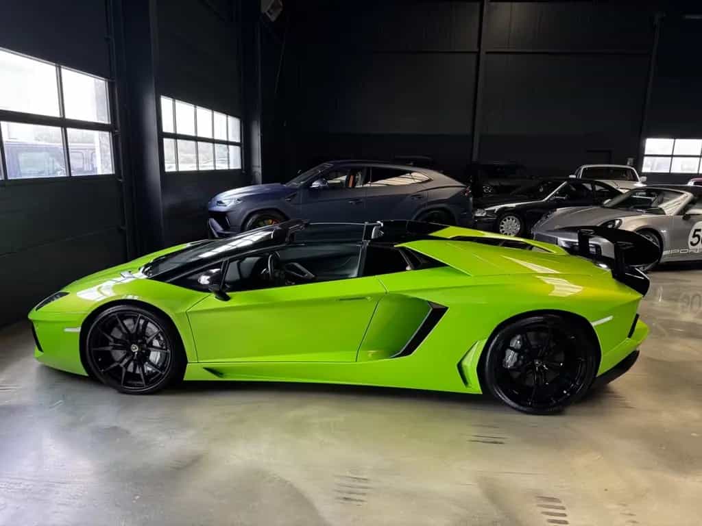 Lamborghini Aventador LP 700-4 Roadster VERDE ITHACA GRÜN 07/2015-photo-9
