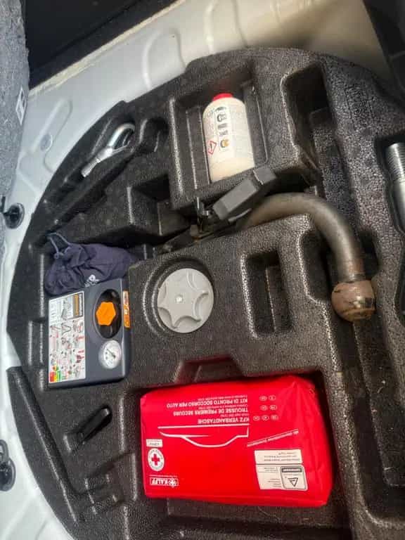 Nissan Qashqai Tekna TÜV NEU*AHK*PANO*AUTOMATIK 09/2015-photo-7