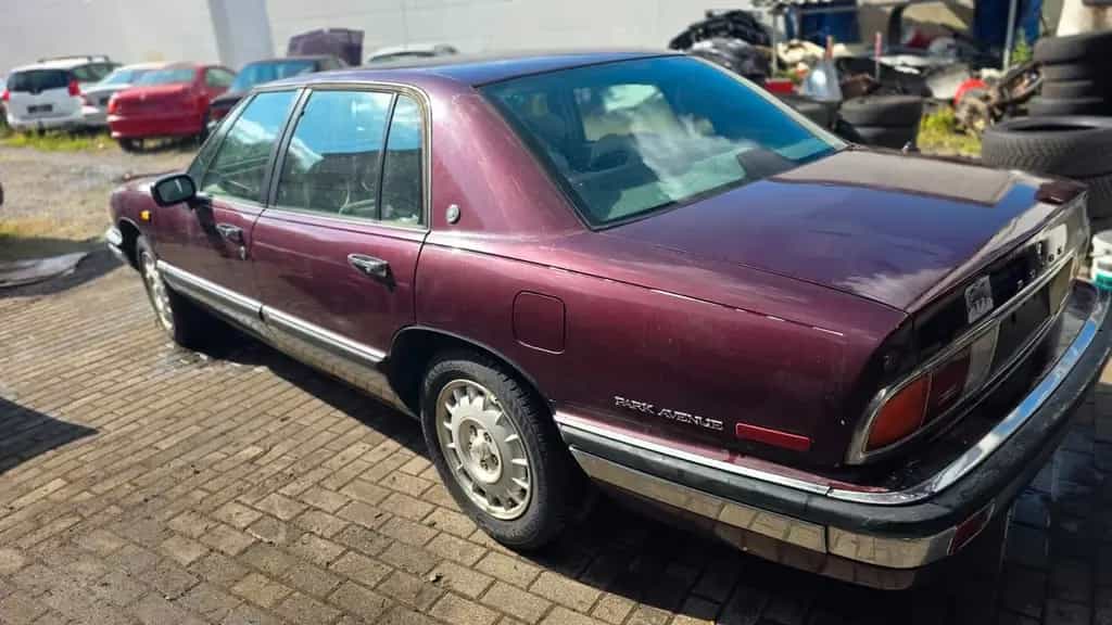Buick Park Avenue 3.8 V6 C 03/1993-photo-1