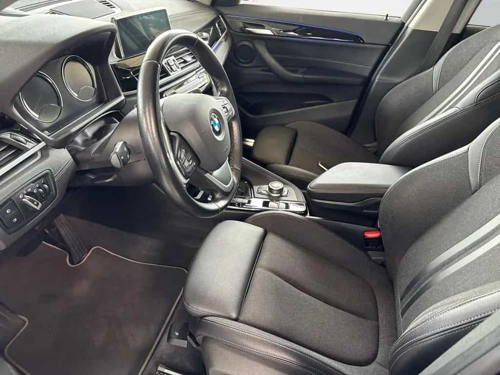 BMW X1 sDrive 18d SportLine+Panodach+LED+HIFI+DAB+ 08/2021-photo-13