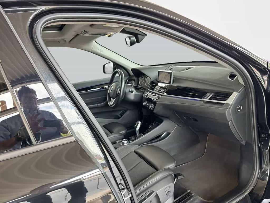 BMW X1 sDrive 18d SportLine+Panodach+LED+HIFI+DAB+ 08/2021-photo-9