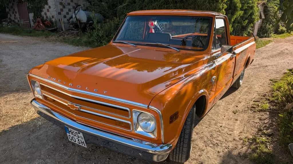 Chevrolet C-10 Pickup im Traumzustand mit Historie 08/1968-photo-0