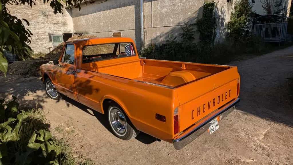 Chevrolet C-10 Pickup im Traumzustand mit Historie 08/1968-photo-2