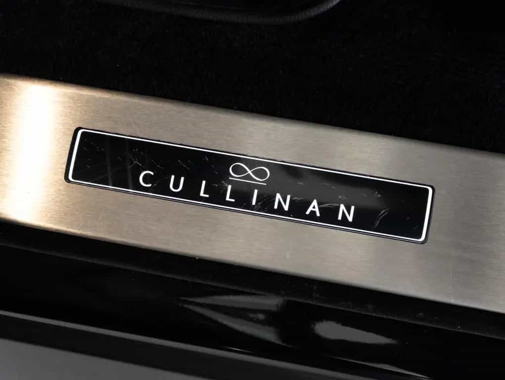 Rolls-Royce Cullinan Black Badge *NEW PRICE 09/2021-photo-18