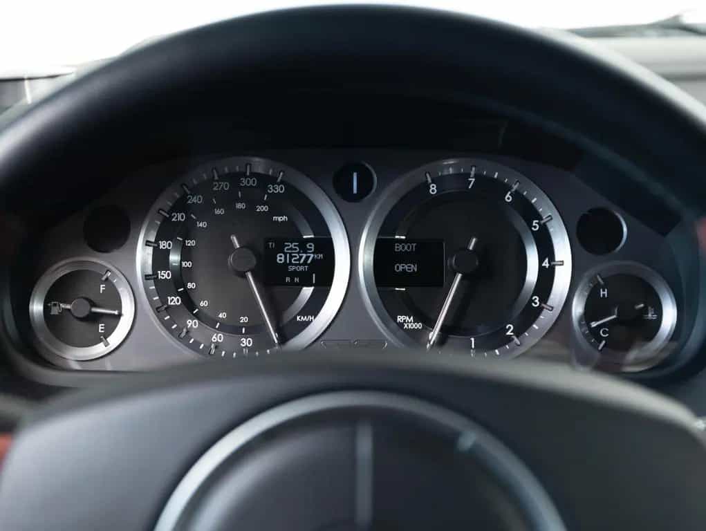 Aston Martin V8 Vantage 4.7l Sportshift, EU, service history 03/2010-photo-11