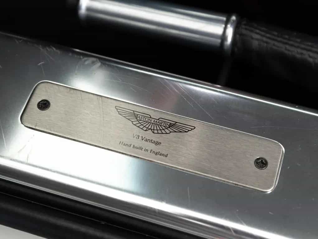 Aston Martin V8 Vantage 4.7l Sportshift, EU, service history 03/2010-photo-17