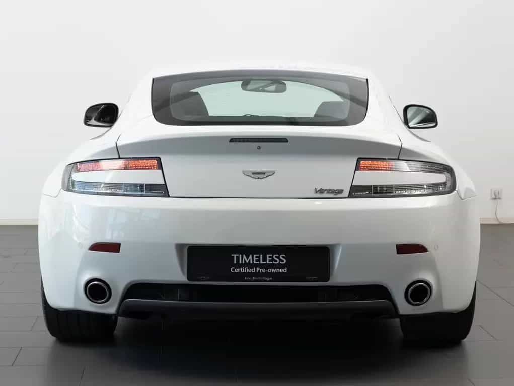 Aston Martin V8 Vantage 4.7l Sportshift, EU, service history 03/2010-photo-3