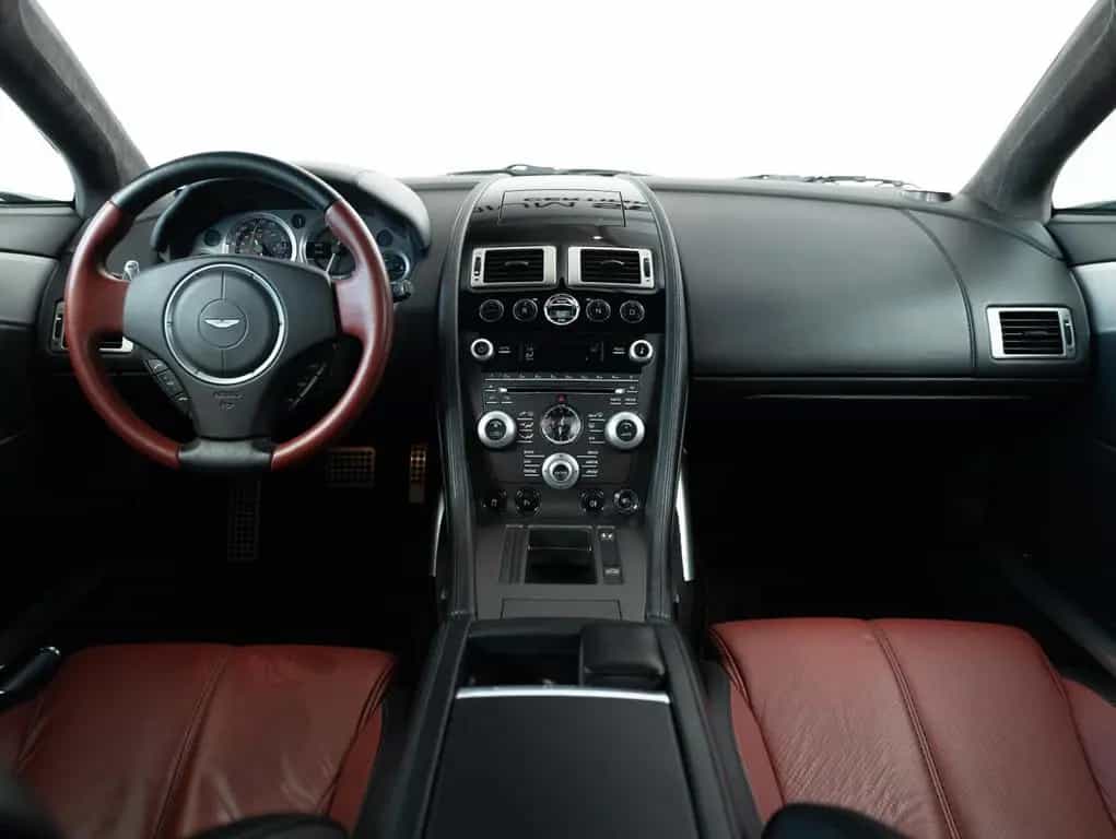 Aston Martin V8 Vantage 4.7l Sportshift, EU, service history 03/2010-photo-9