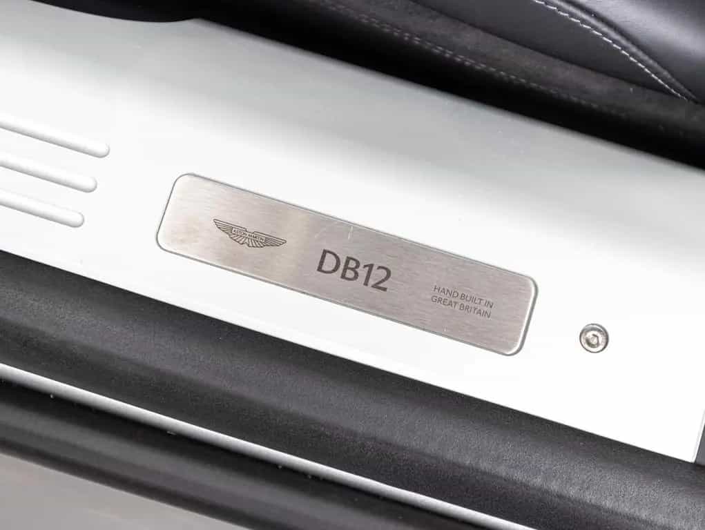 Aston Martin DB12 4.0 V8, 25MY, PPF 04/2025-photo-16
