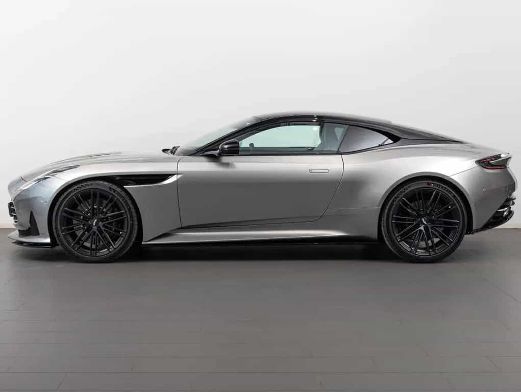 Aston Martin DB12 4.0 V8, 25MY, PPF 04/2025-photo-2