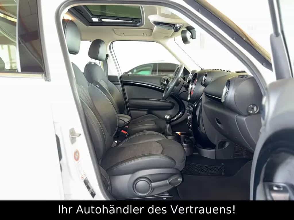 MINI Cooper S Countryman Cooper S*Pano*Xenon*NAVI*PTS 02/2015-photo-11