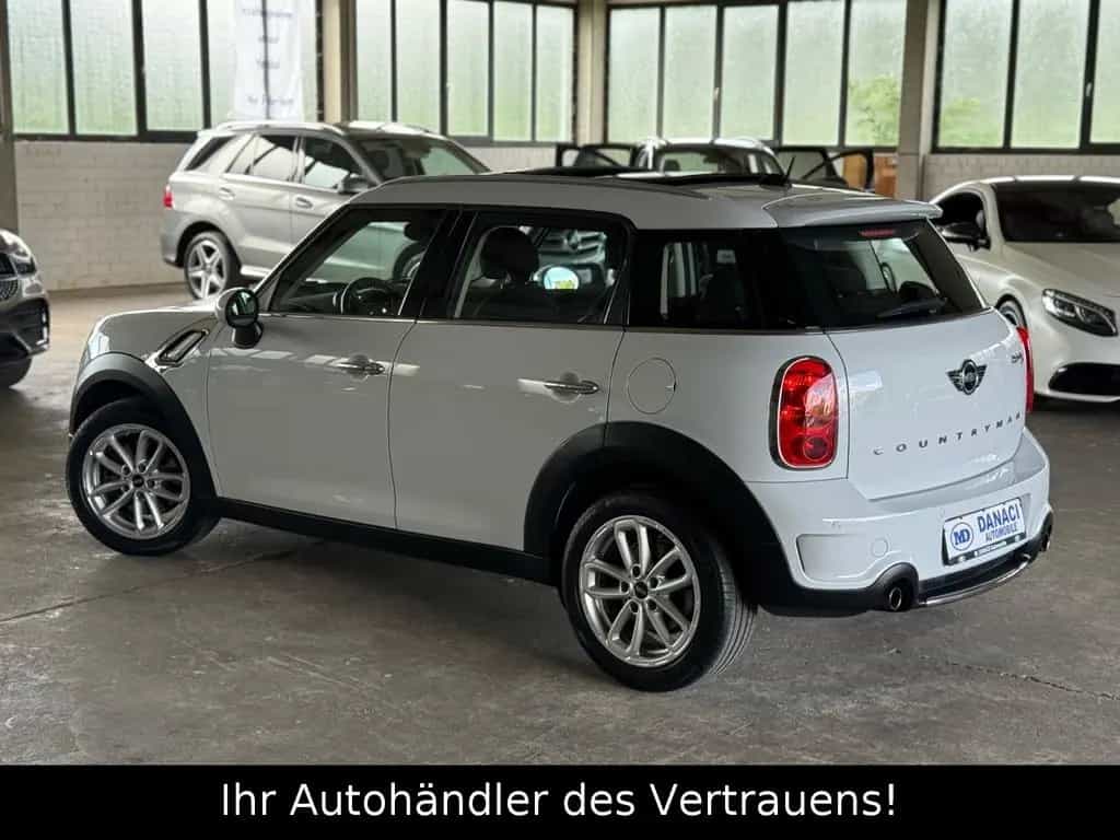 MINI Cooper S Countryman Cooper S*Pano*Xenon*NAVI*PTS 02/2015-photo-4