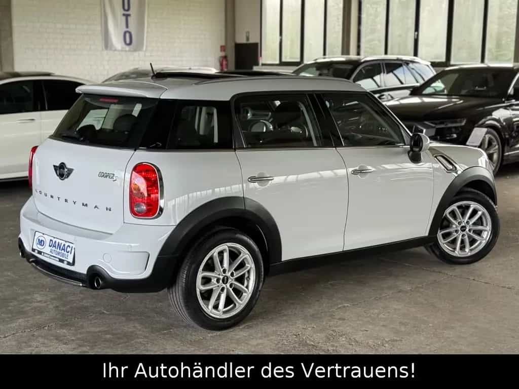 MINI Cooper S Countryman Cooper S*Pano*Xenon*NAVI*PTS 02/2015-photo-6