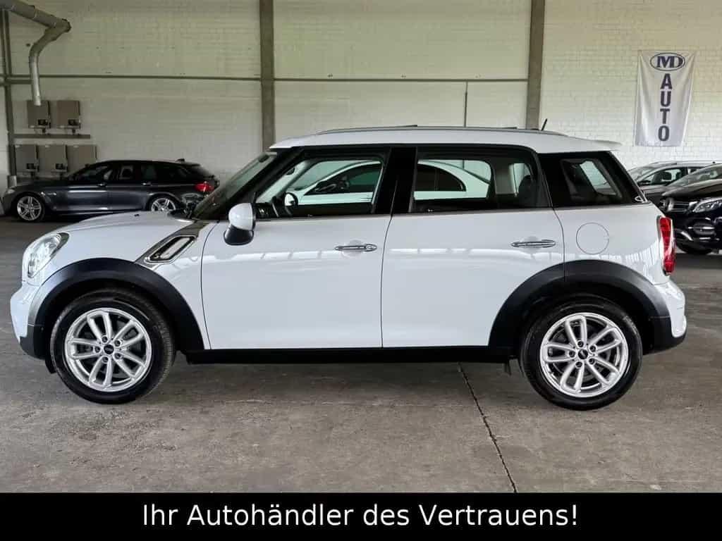 MINI Cooper S Countryman Cooper S*Pano*Xenon*NAVI*PTS 02/2015-photo-7