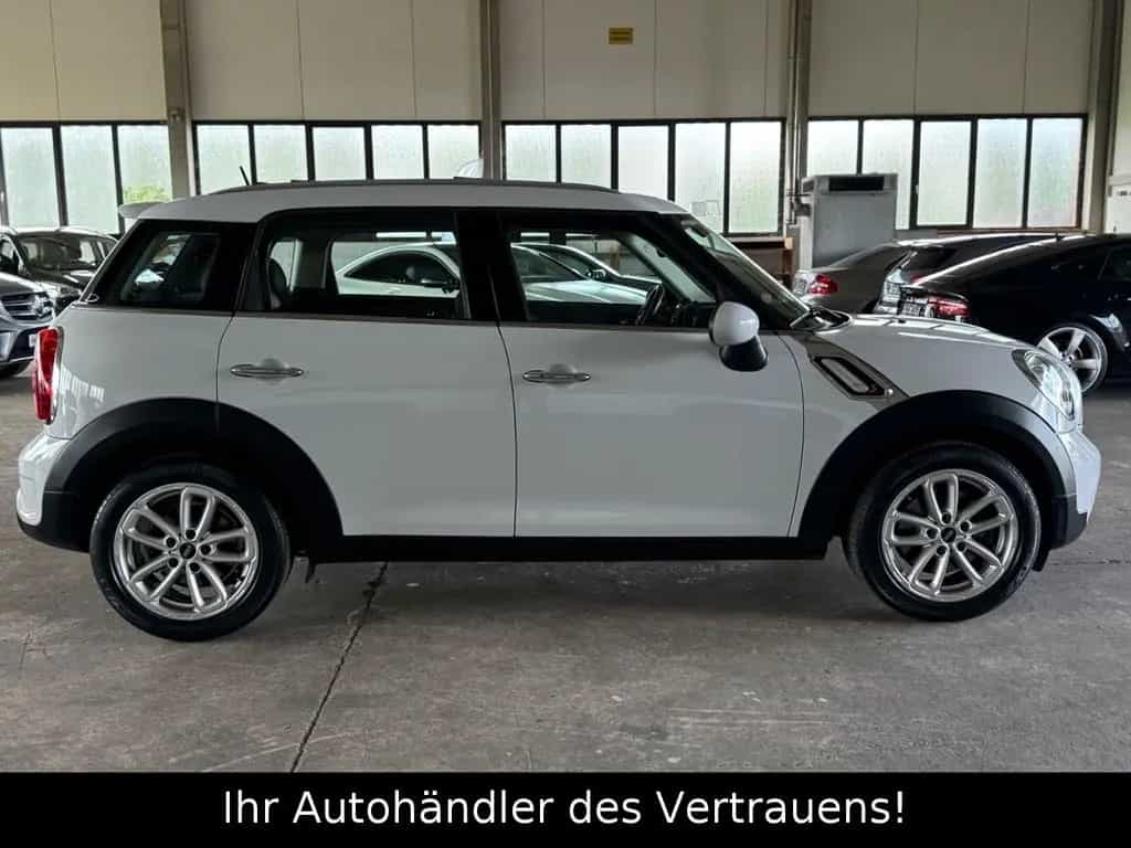 MINI Cooper S Countryman Cooper S*Pano*Xenon*NAVI*PTS 02/2015-photo-8