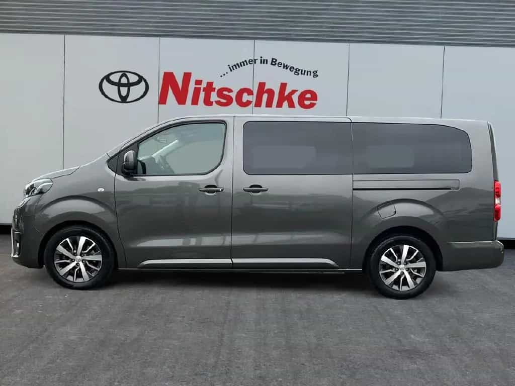 Toyota Proace (Verso) 2.0 D-4D L2 Shuttle Plus 05/2022-photo-1