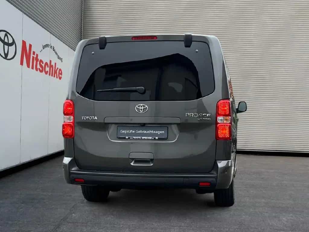 Toyota Proace (Verso) 2.0 D-4D L2 Shuttle Plus 05/2022-photo-3