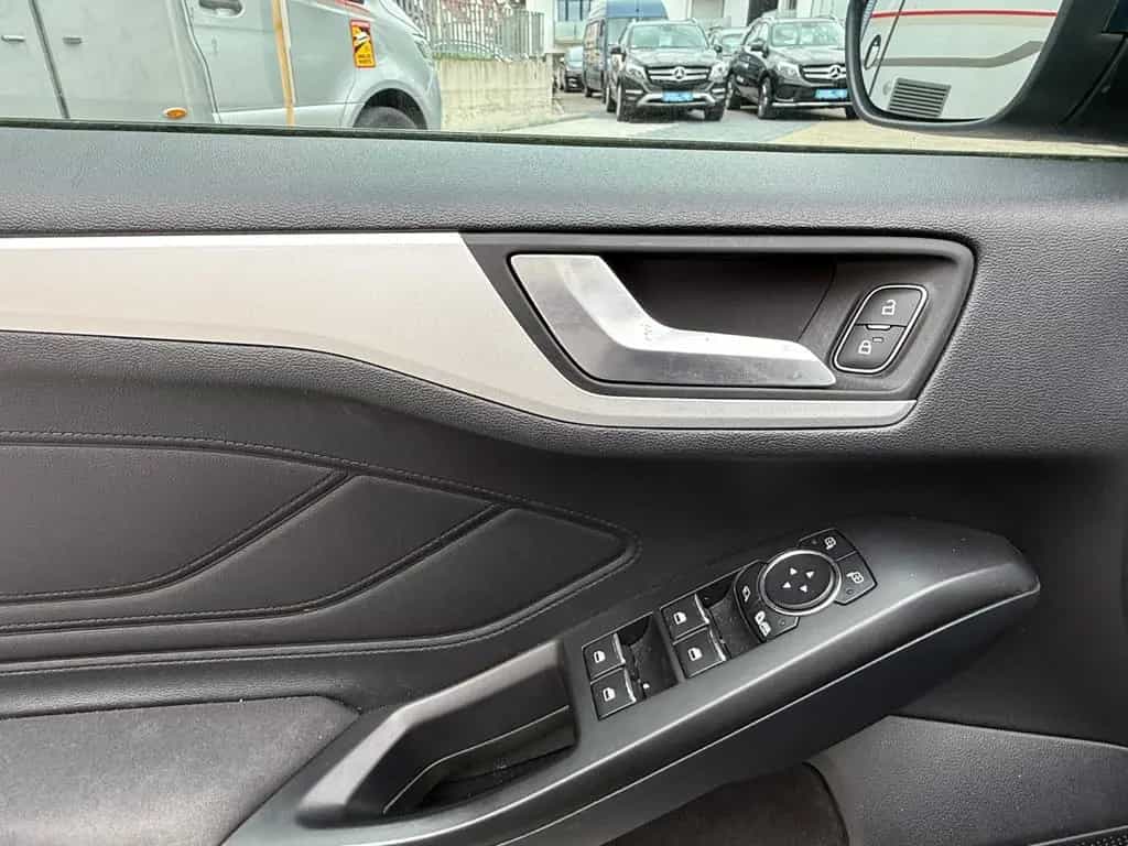Ford Focus Turnier Cool & Connect 05/2019-photo-17