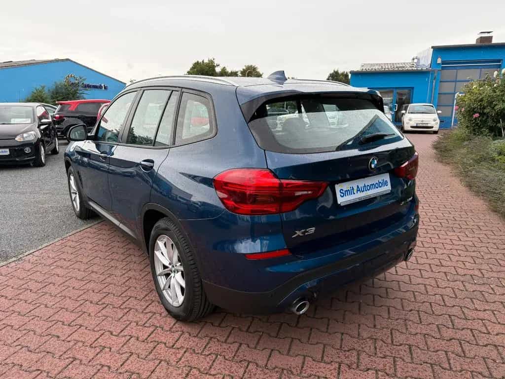 BMW X3 xDrive 20 d Advantage 07/2021-photo-1