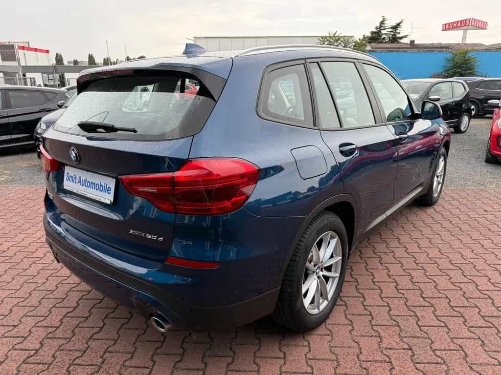 BMW X3 xDrive 20 d Advantage 07/2021-photo-2