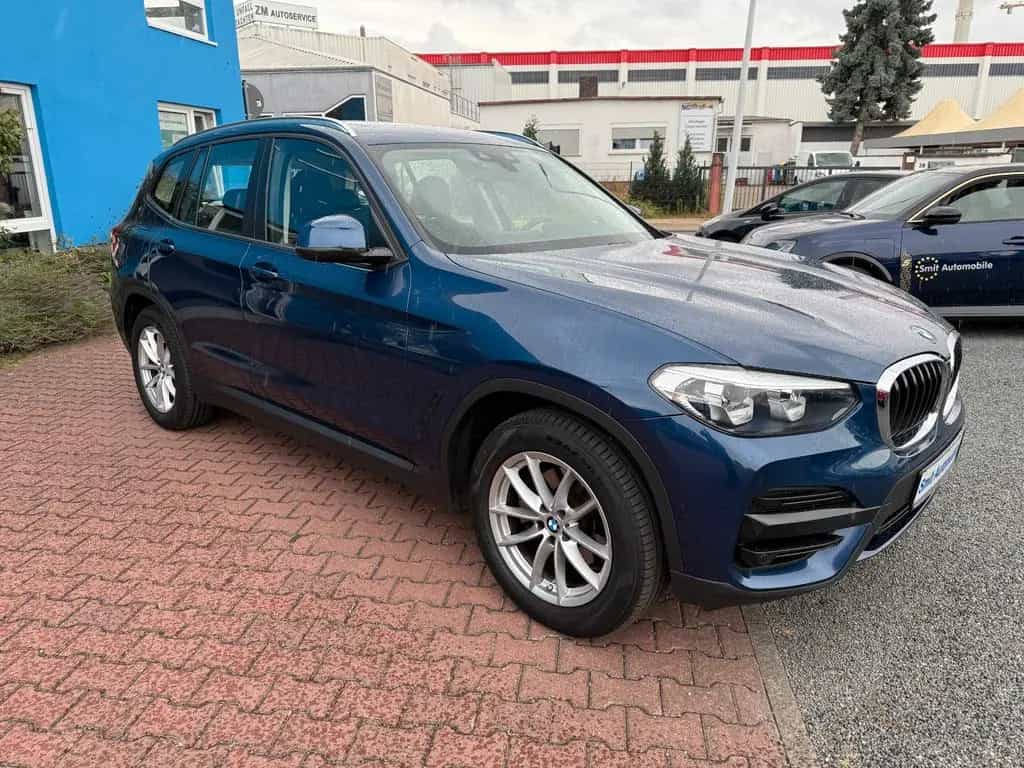 BMW X3 xDrive 20 d Advantage 07/2021-photo-3