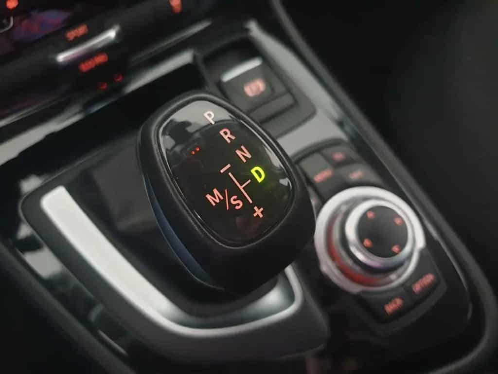 BMW 2 Series 220i Active Tourer AUTOMATIK | NAV | SHZ | 8Fach 03/2016-photo-23