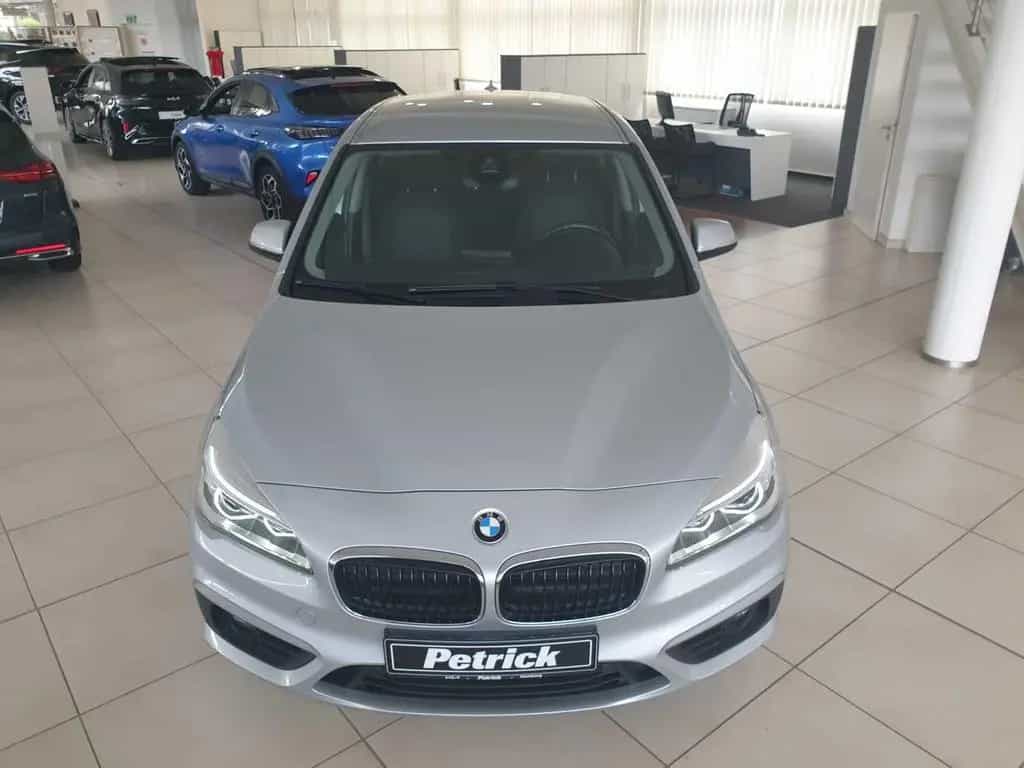BMW 2 Series 220i Active Tourer AUTOMATIK | NAV | SHZ | 8Fach 03/2016-photo-4