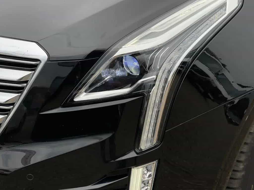 Cadillac XT5 Luxury AWD I CAR-PLAY I BOSE I PANO I AHK-2T 12/2018-photo-3